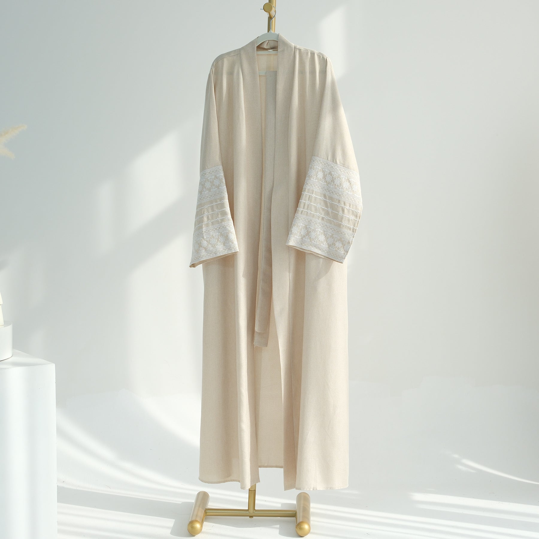 Dubai Elegant Cardigan Robe BEUPFORLIFE.com