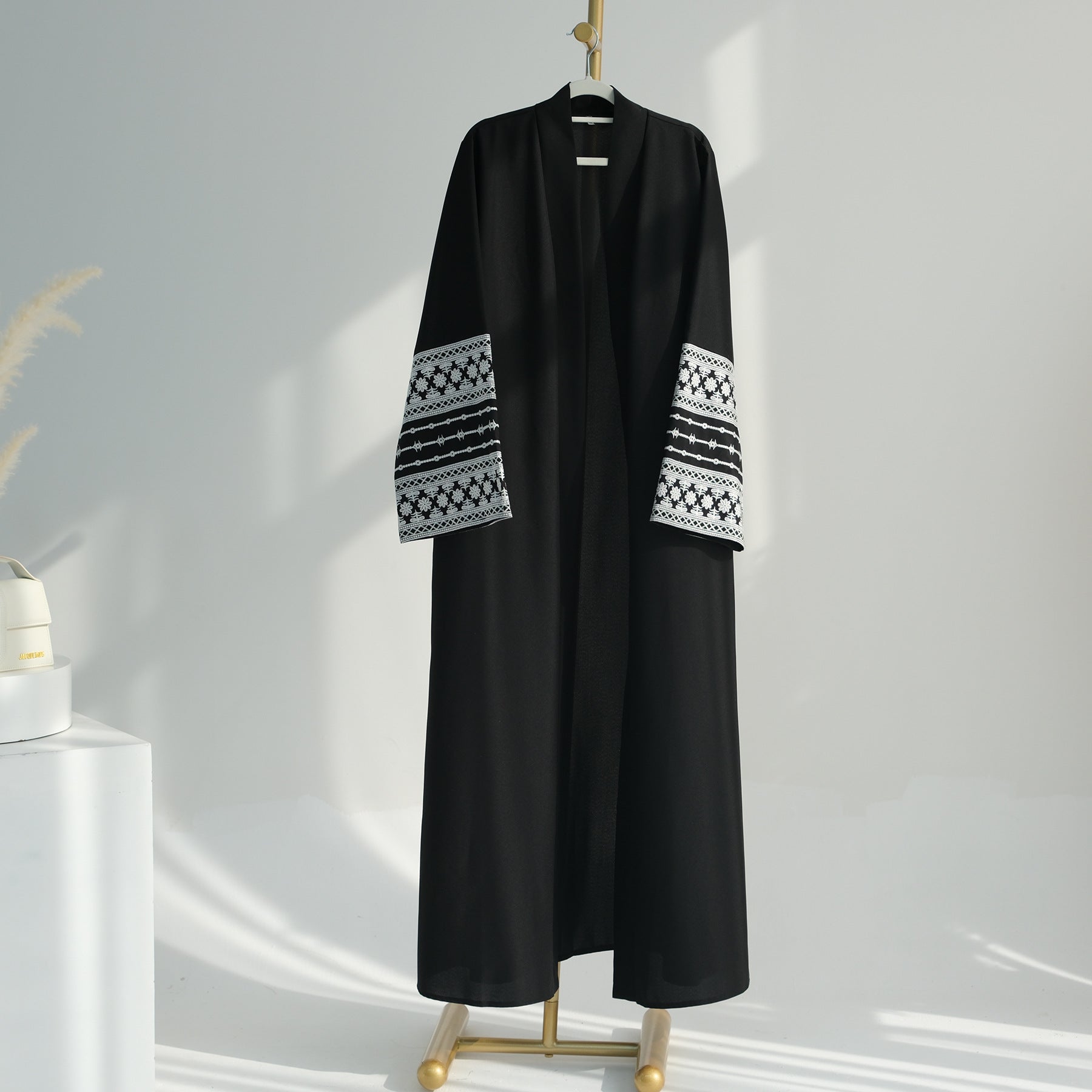 Dubai Elegant Cardigan Robe BEUPFORLIFE.com