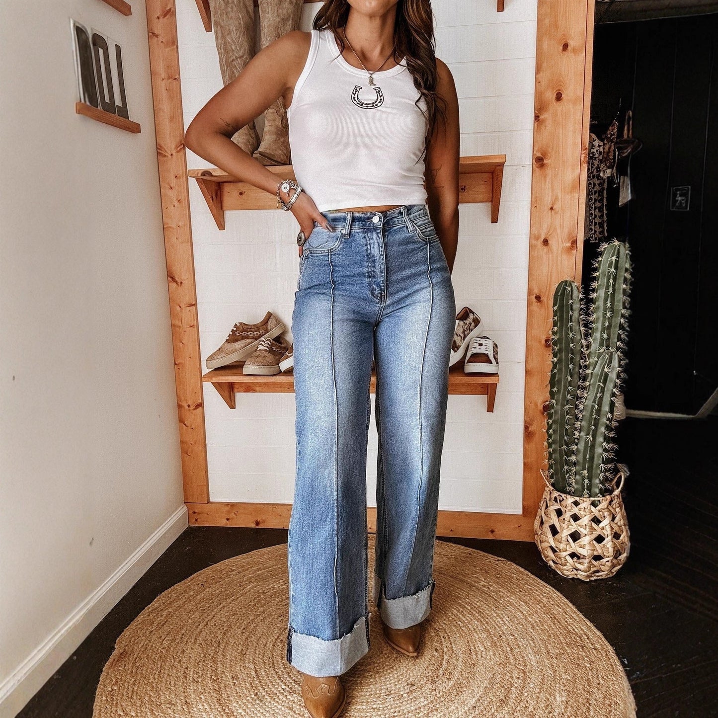 Washed-out Elastic Mid-waist Straight Jeans BEUPFORLIFE.com