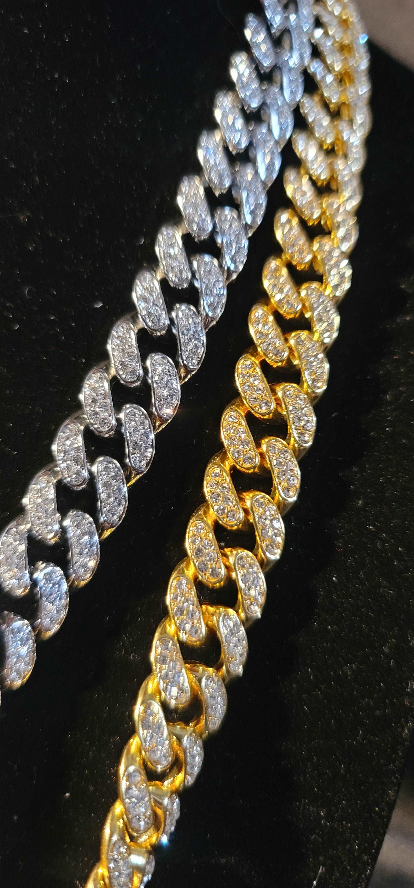 1000 Pendant w/ Iced out chain