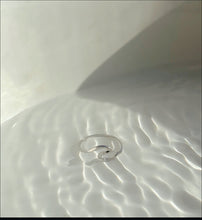 Load image into Gallery viewer, Wave Ring
