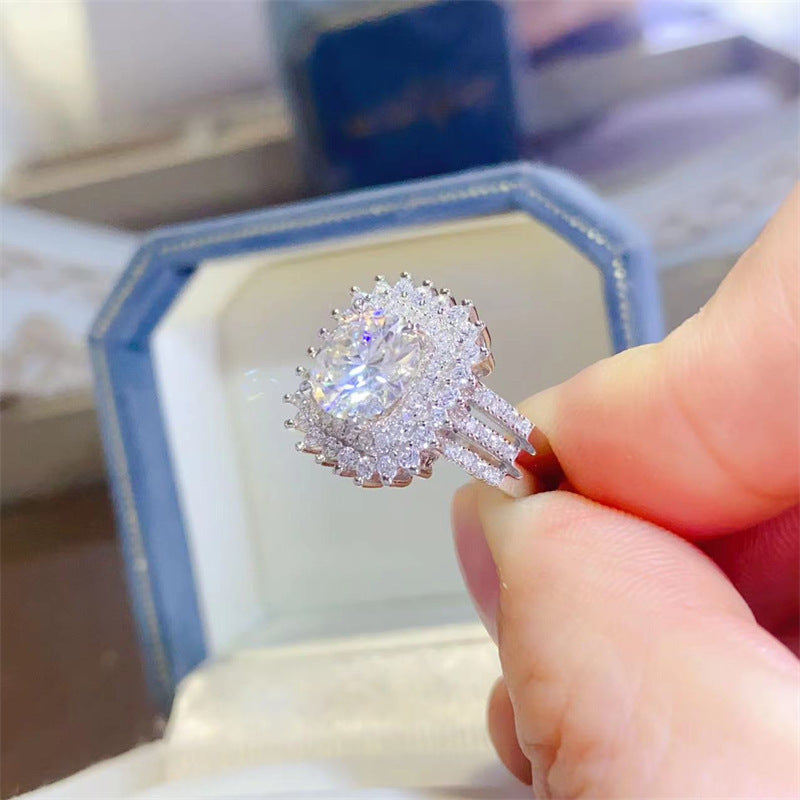2 Karat D Color Moissanite Ring - BEUPFORLIFE.com