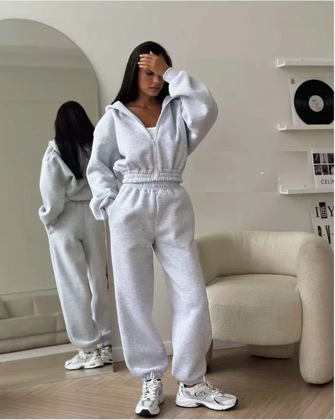 Women's Sports Suit Be Up For Life