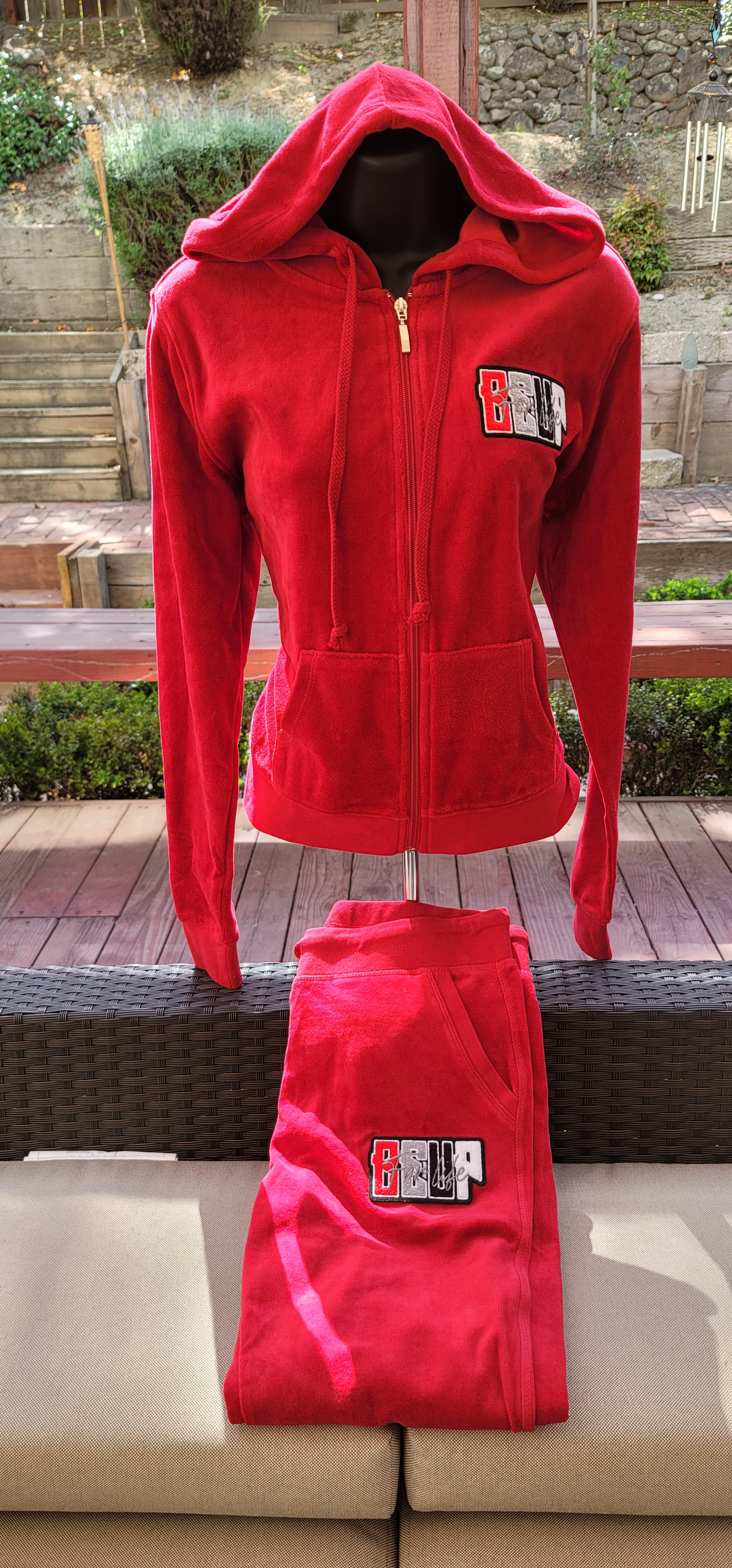Ladies Jogger Sets - Click Here For More Colors & Styles - BEUPFORLIFE.com